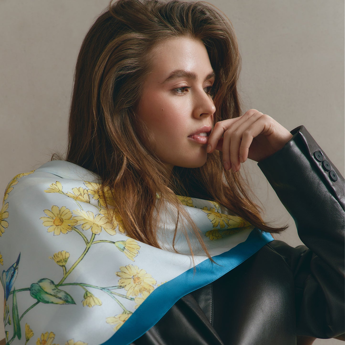 Silk scarf "Exaltation" 35"x35"