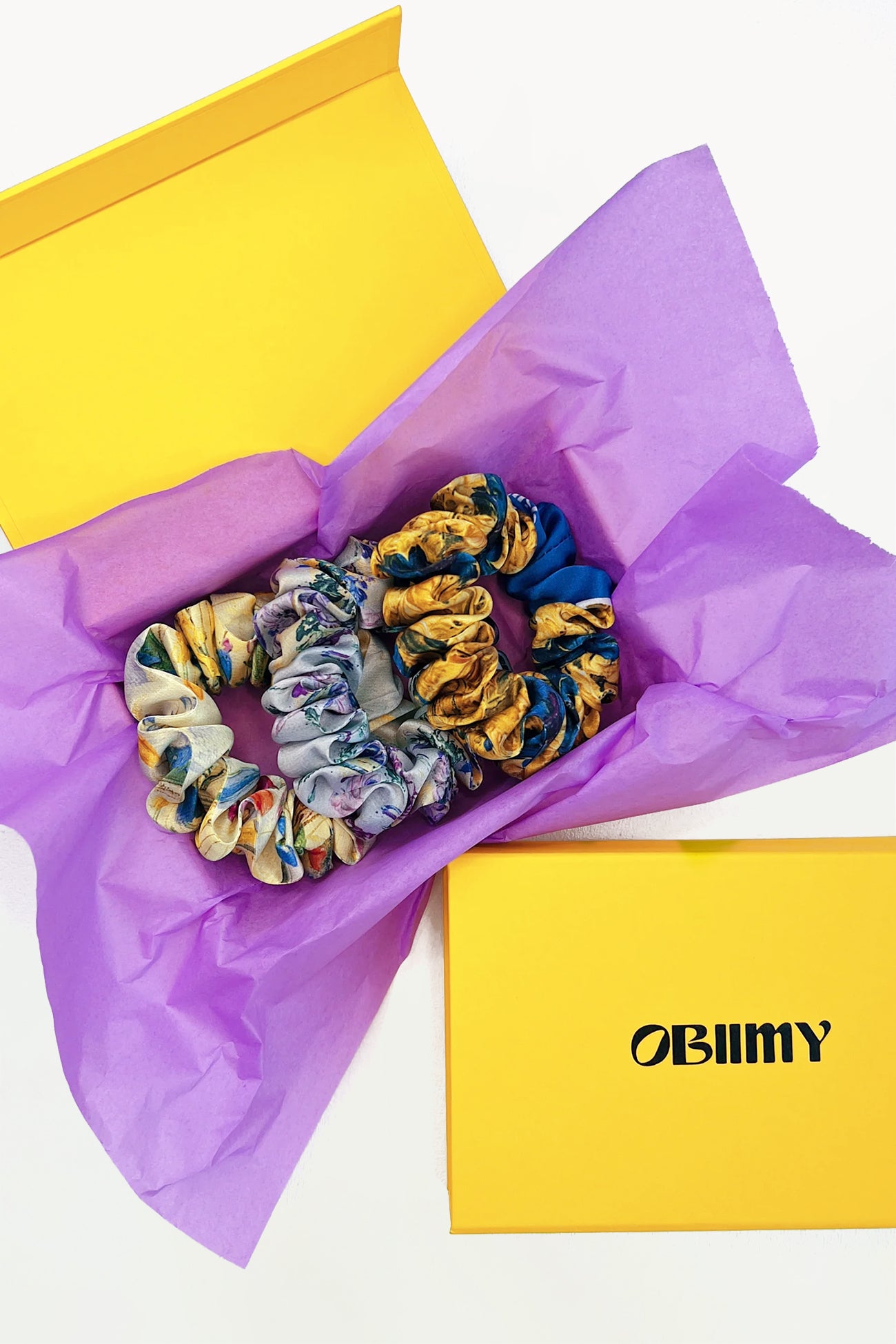 Set of 3 silk scrunchies