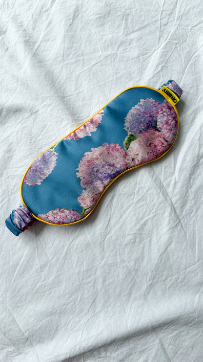 Sleep mask made of Italian silk “Sincere Feelings”