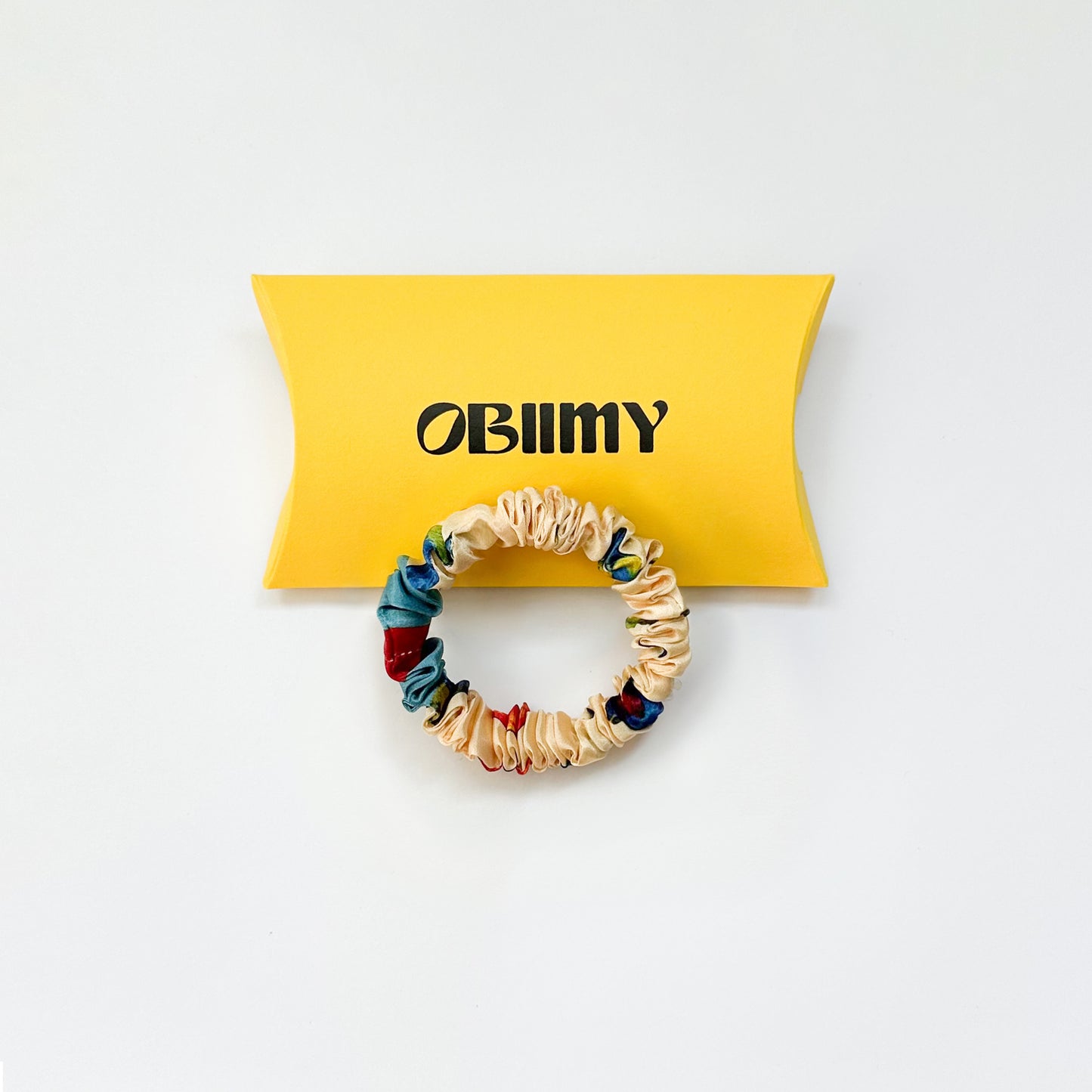 Mini silk scrunchie in assortment