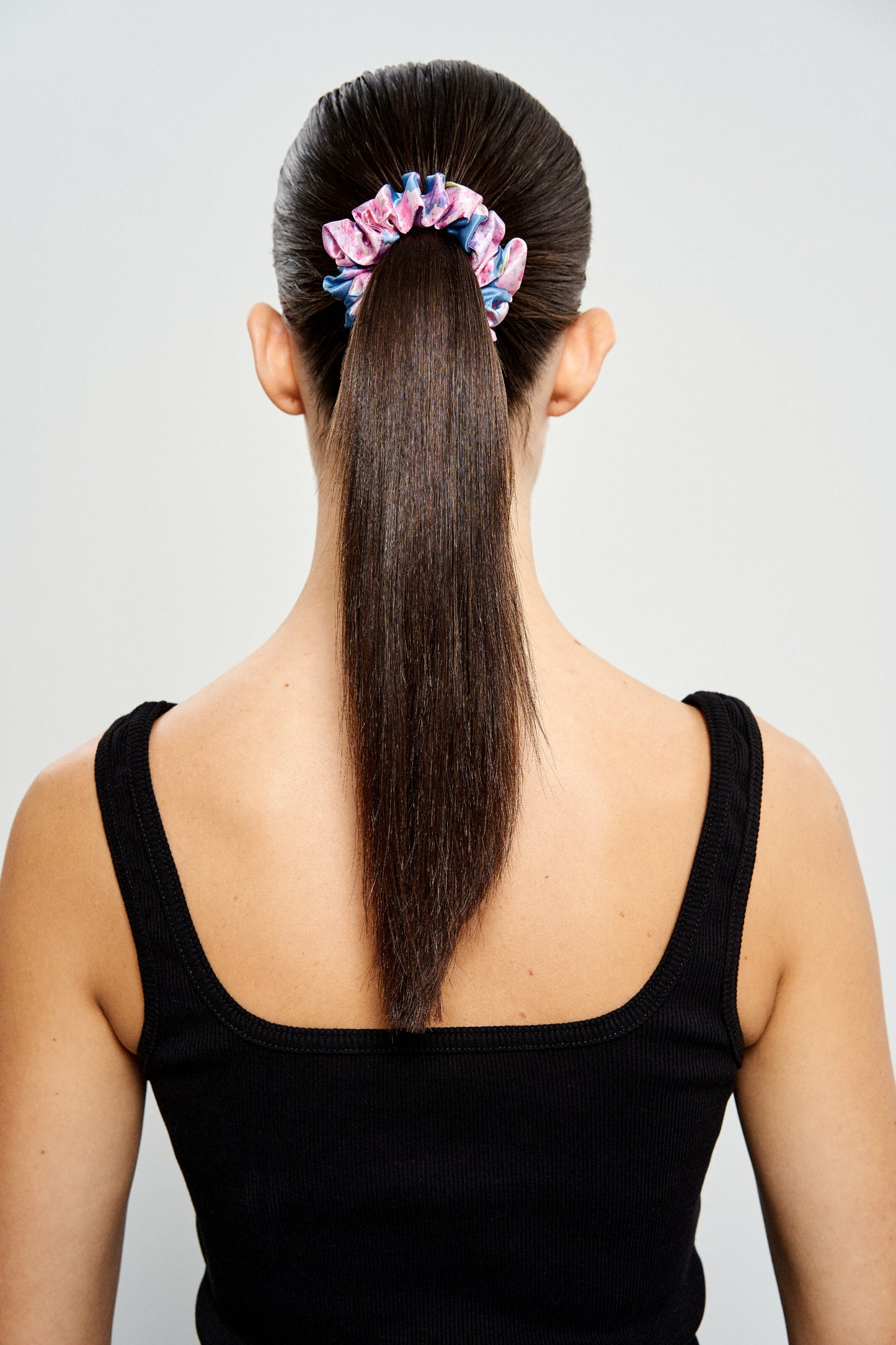 Silk scrunchie "Sincere Feelings"