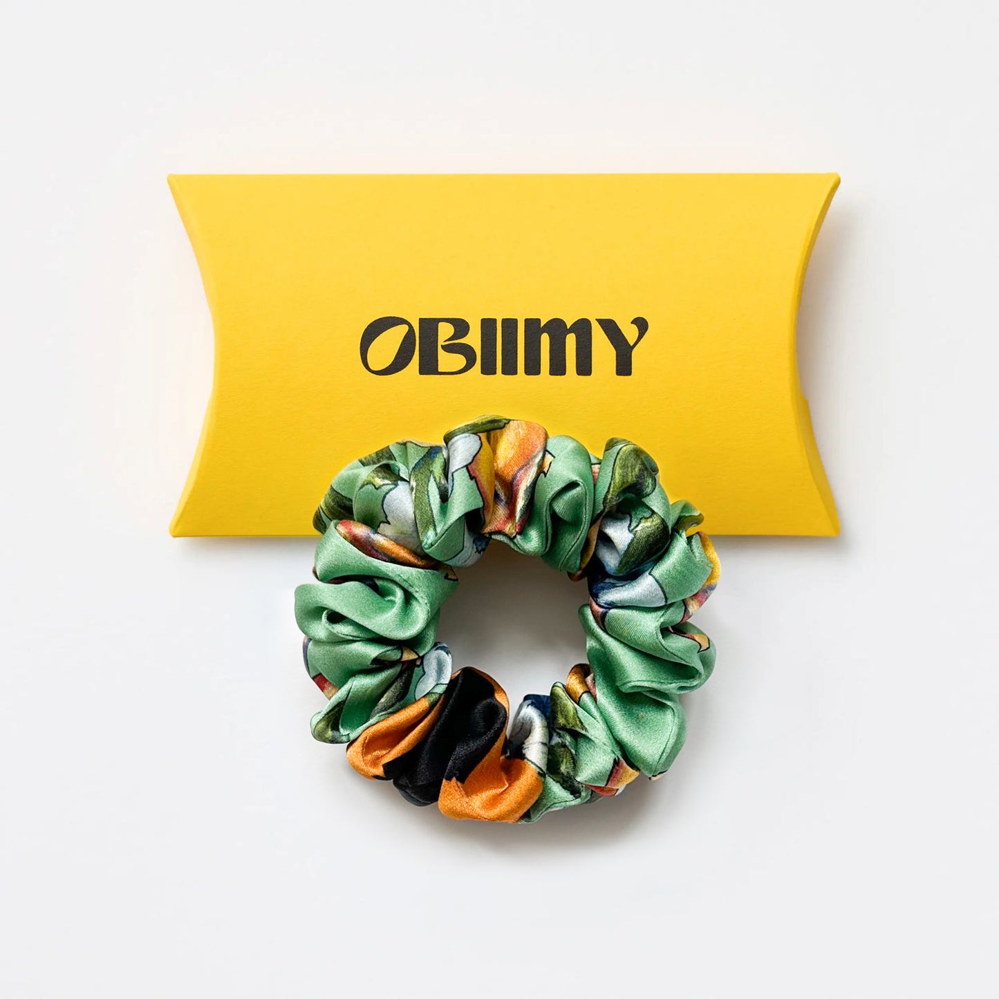 Silk scrunchie "Juicy memories"
